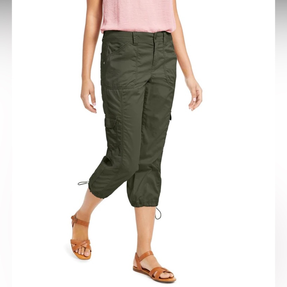 Three pair of Style & Co cargo capri’s colors: black, green and navy size 6.